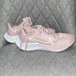 Nike Air Zoom Pegasus 38 Women's Blush Pink Athletic Shoes